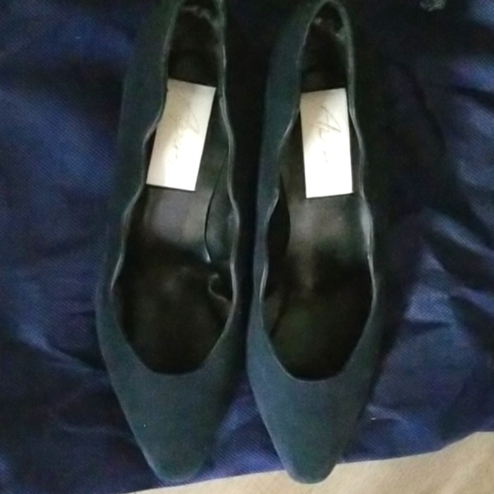Apart Navy Blue Suede Pumps Size 7.5B